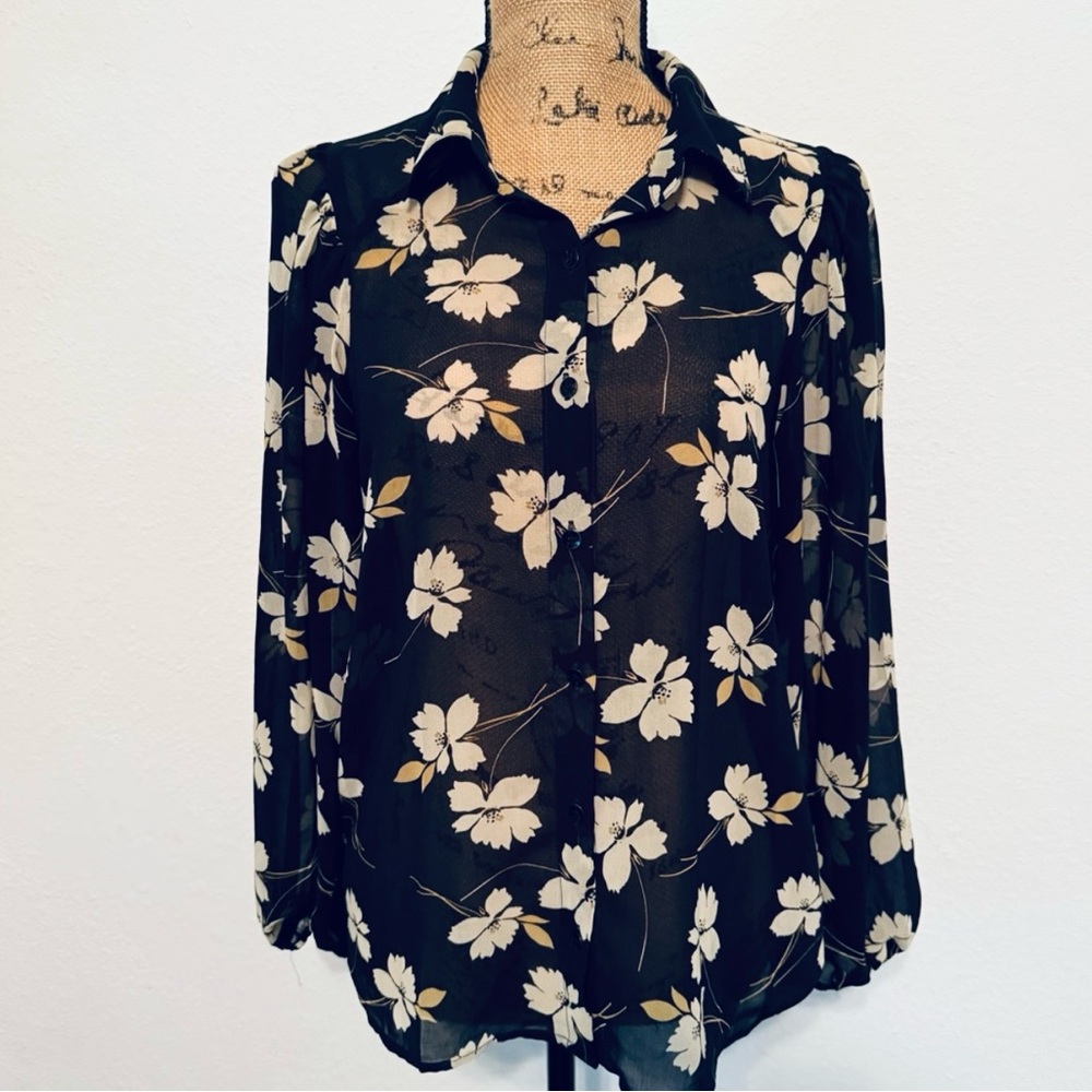 CAbi Cosmo Blouse floral size XS
